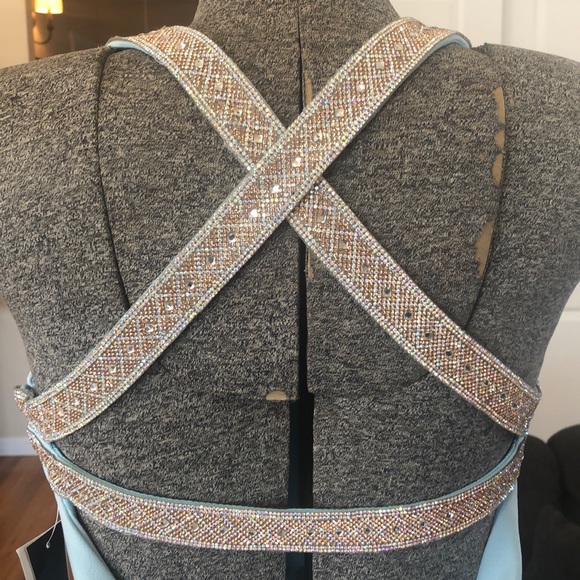 BLUE EVENING GOWN - Picture 7 of 10